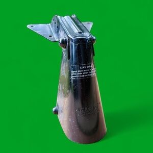 Vintage Pike’n Bass Bell Cleat